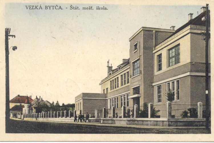 Statna-mestianska-skola.jpg